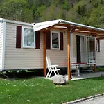 Altogold Swiss Holidays At Manor Farm 5*
